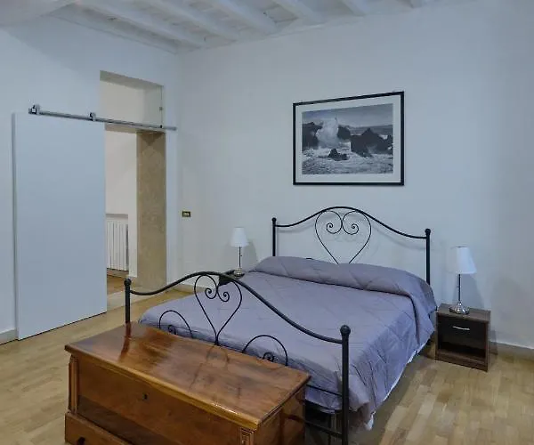 Apartment Domus Pastini Rom